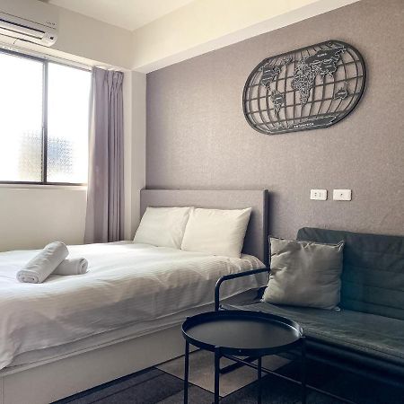 Fengjia Sleep Hotel Taichung Exterior photo