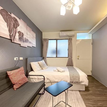 Fengjia Sleep Hotel Taichung Exterior photo