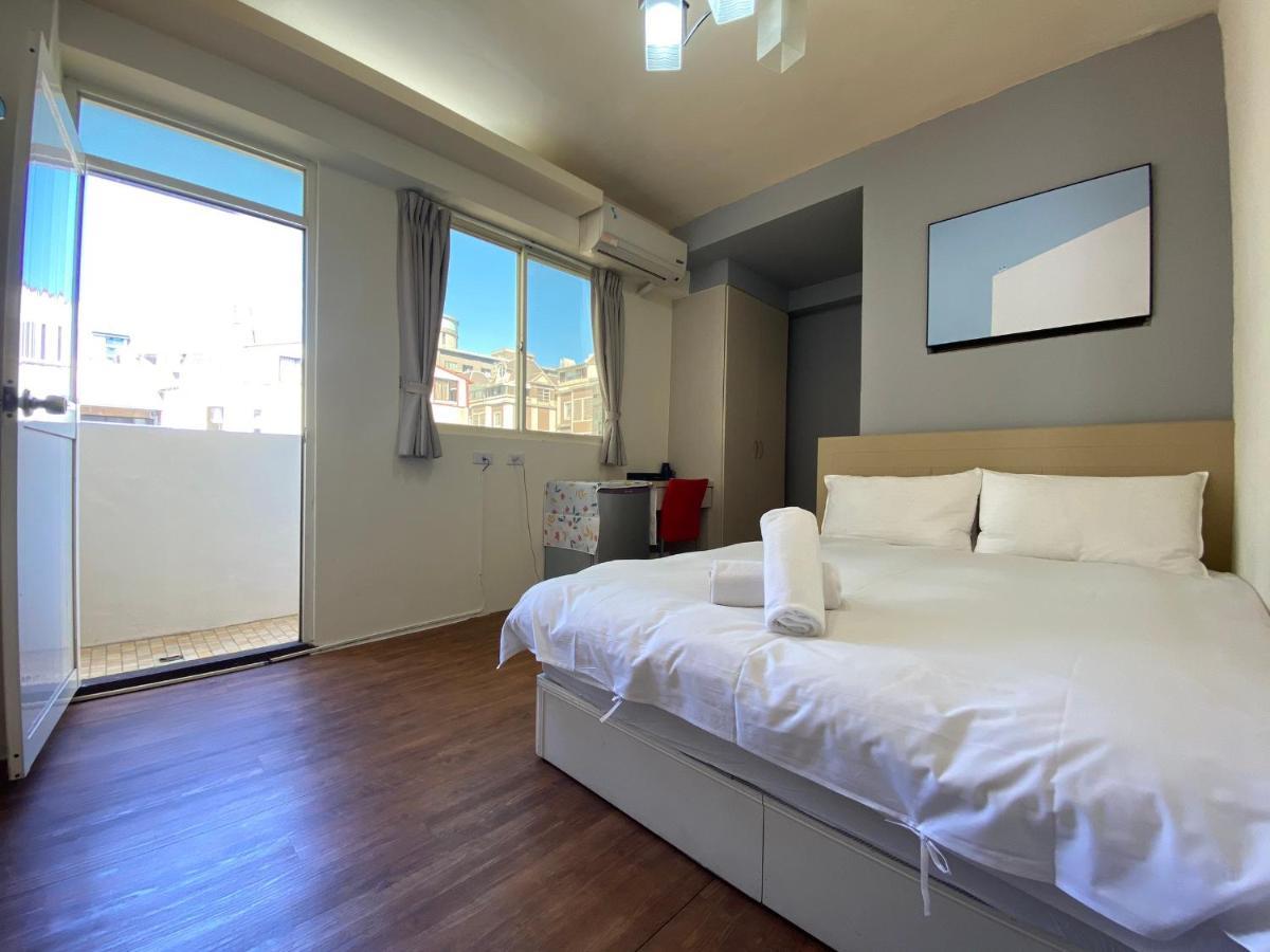 Fengjia Sleep Hotel Taichung Exterior photo