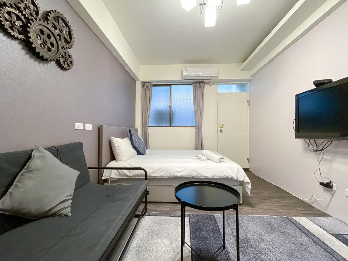 Fengjia Sleep Hotel Taichung Exterior photo