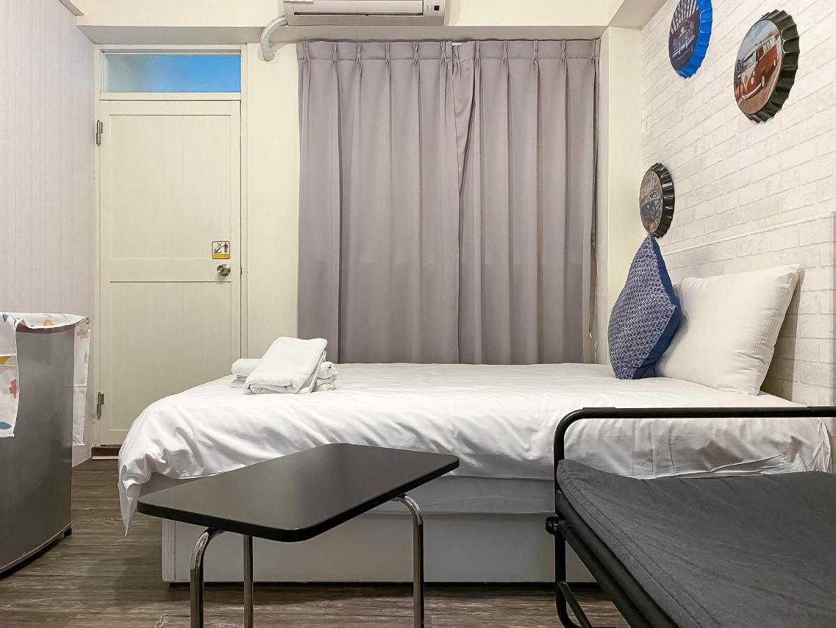Fengjia Sleep Hotel Taichung Exterior photo